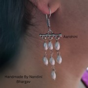 Hanging pearl Earrings