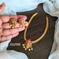 Antique Chocker-05