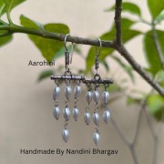 Hanging pearl Earrings