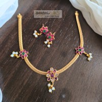 antique-chocker-07