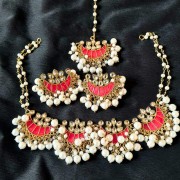 Kundan Necklace, earrings and mangtika set